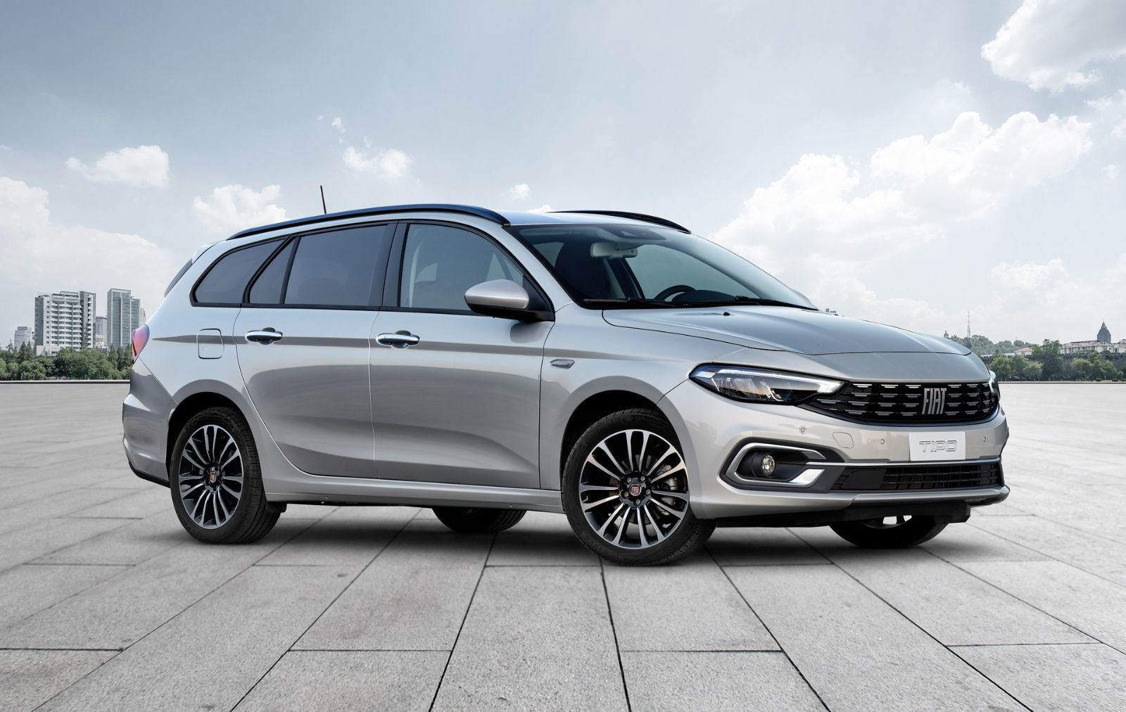 Ανανεωμένο και με νέα έκδοση Cross το Fiat Tipo